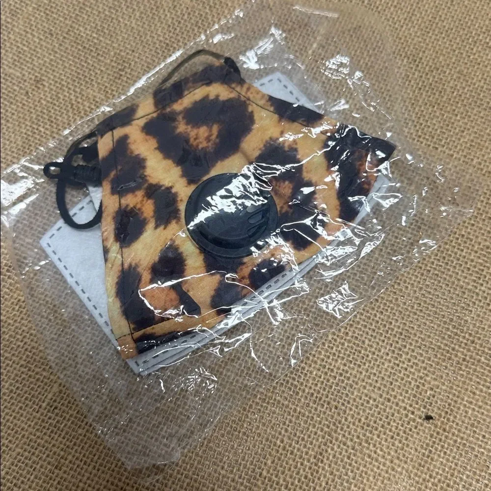 NEW Face Mask Extra Insert Filter NWT - Leopard Adjustable